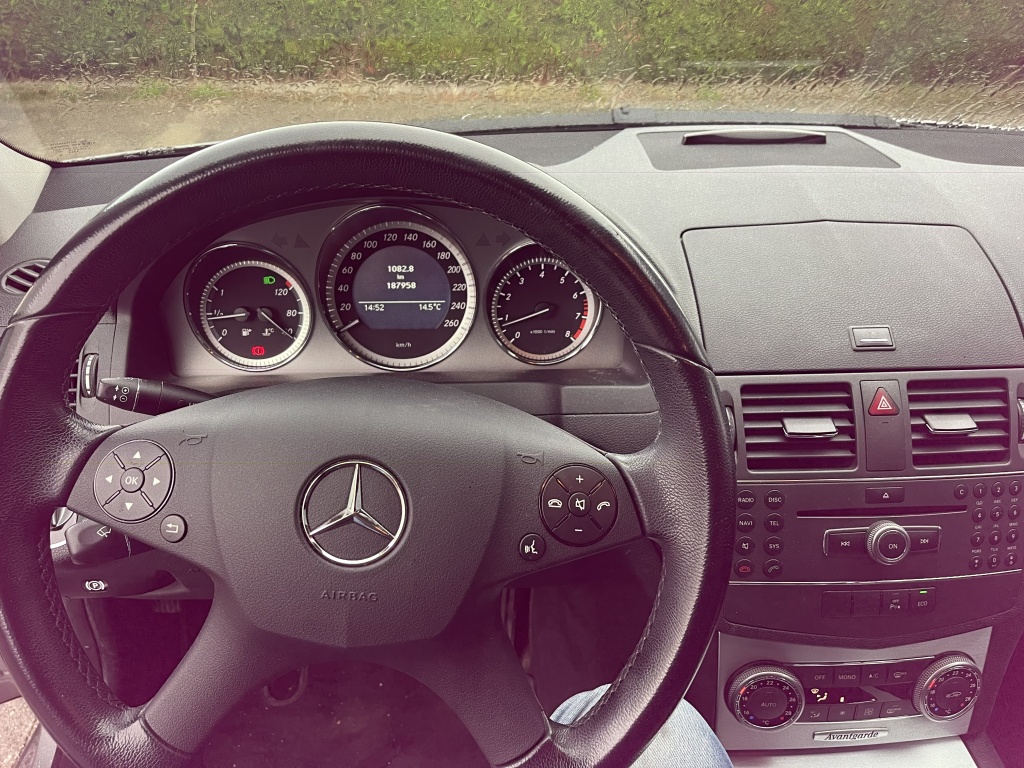 35896689-6.jpg