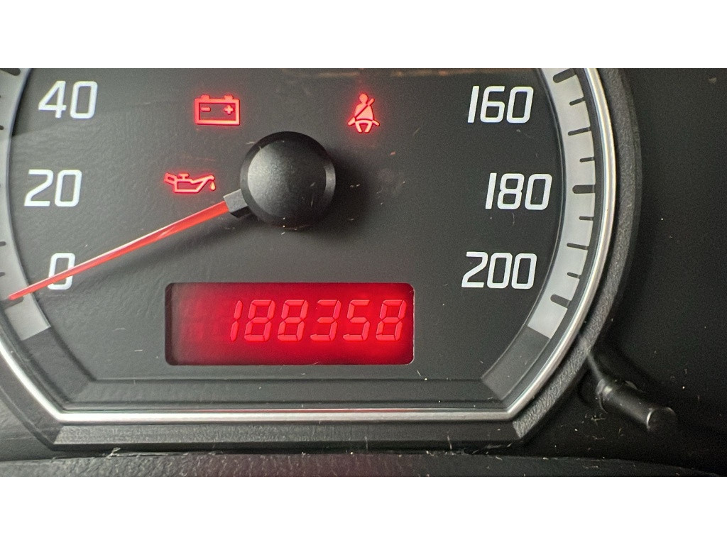 40091147-8.jpg