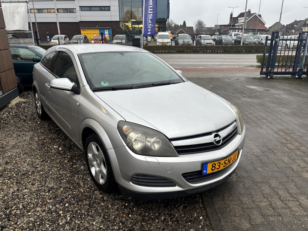 41794171-1.jpg