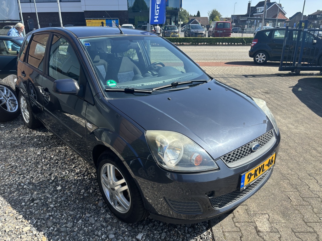 41928491-1.jpg