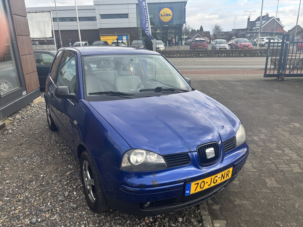 42851762-1.jpg