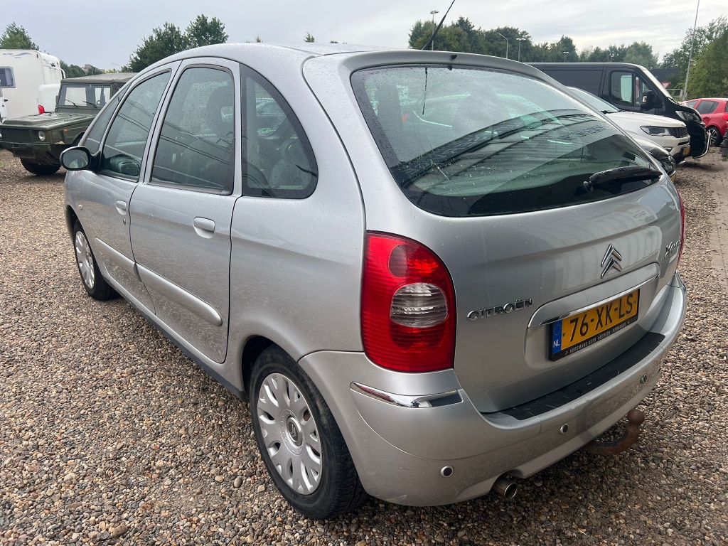 45128925-13.jpg