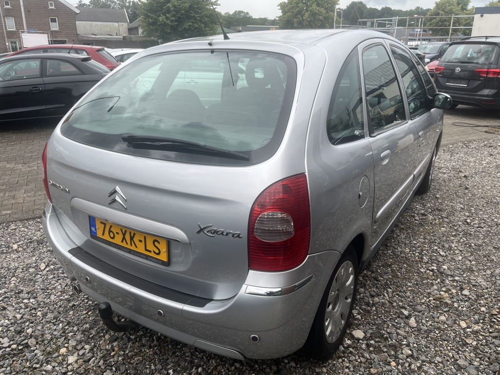 45128925-3.jpg