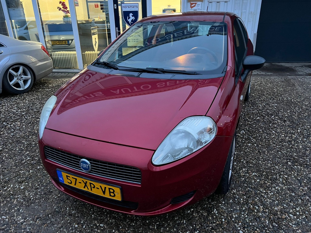 45129221-7.jpg