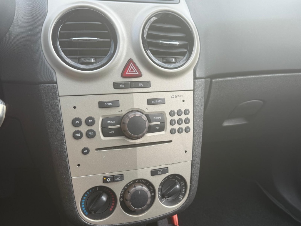 45407513-3.jpg