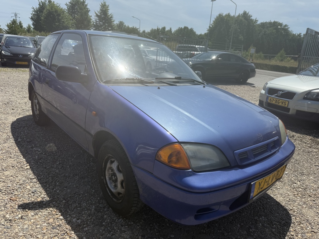 45791511-5.jpg