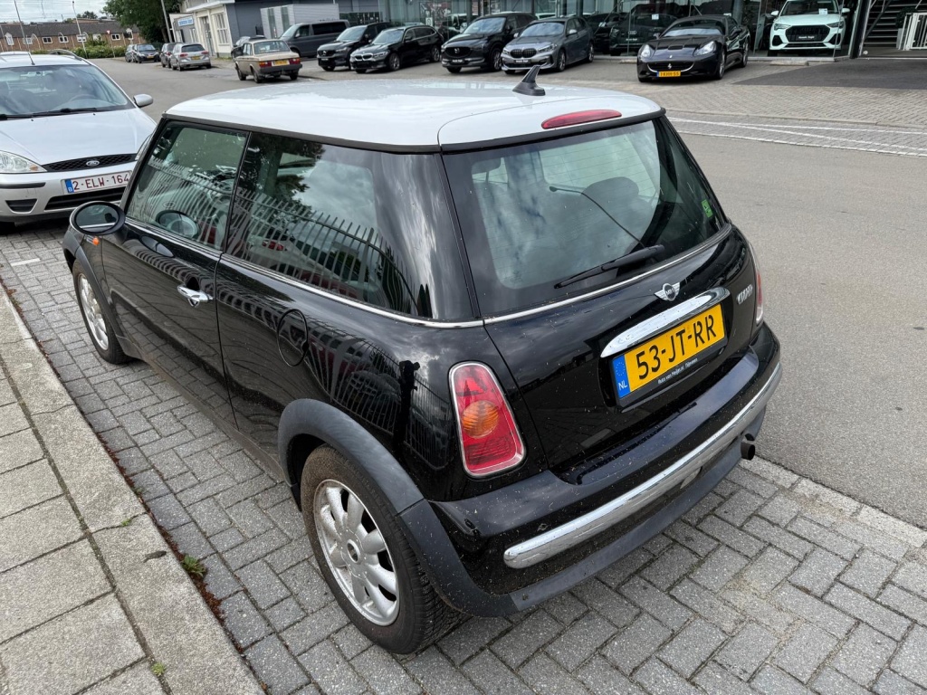 46000167-3.jpg
