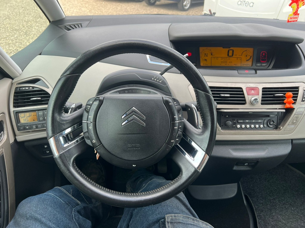46313633-8.jpg