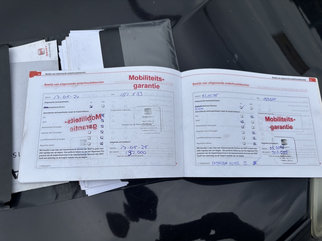 46741177-17.jpg