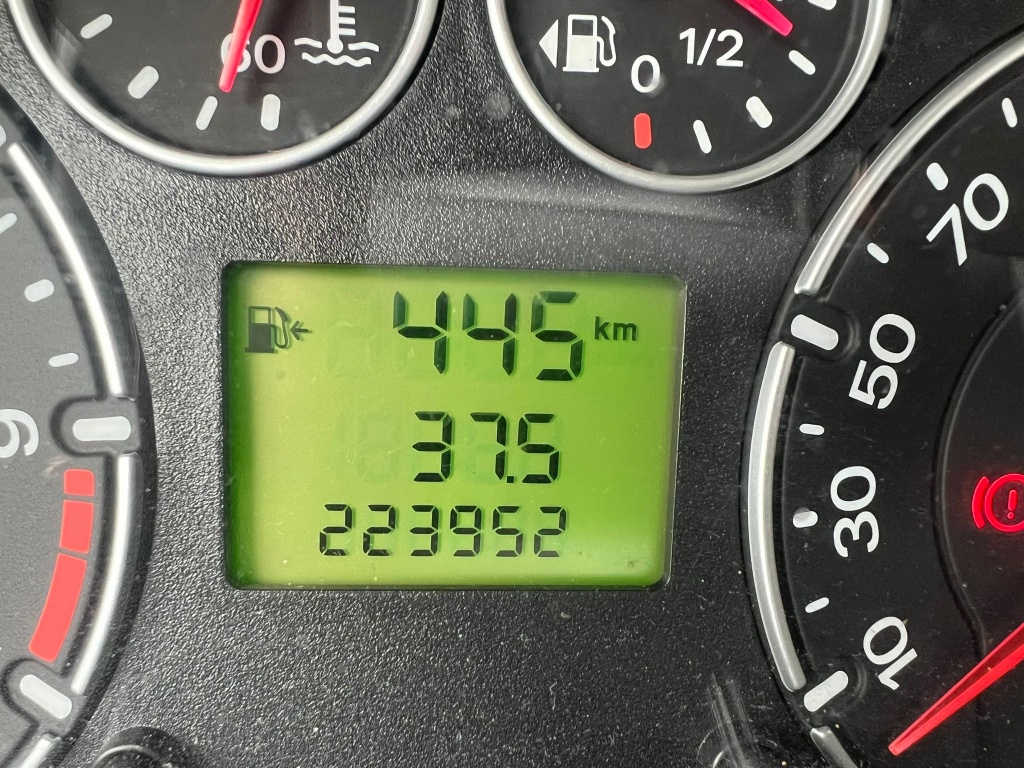 47282556-2.jpg