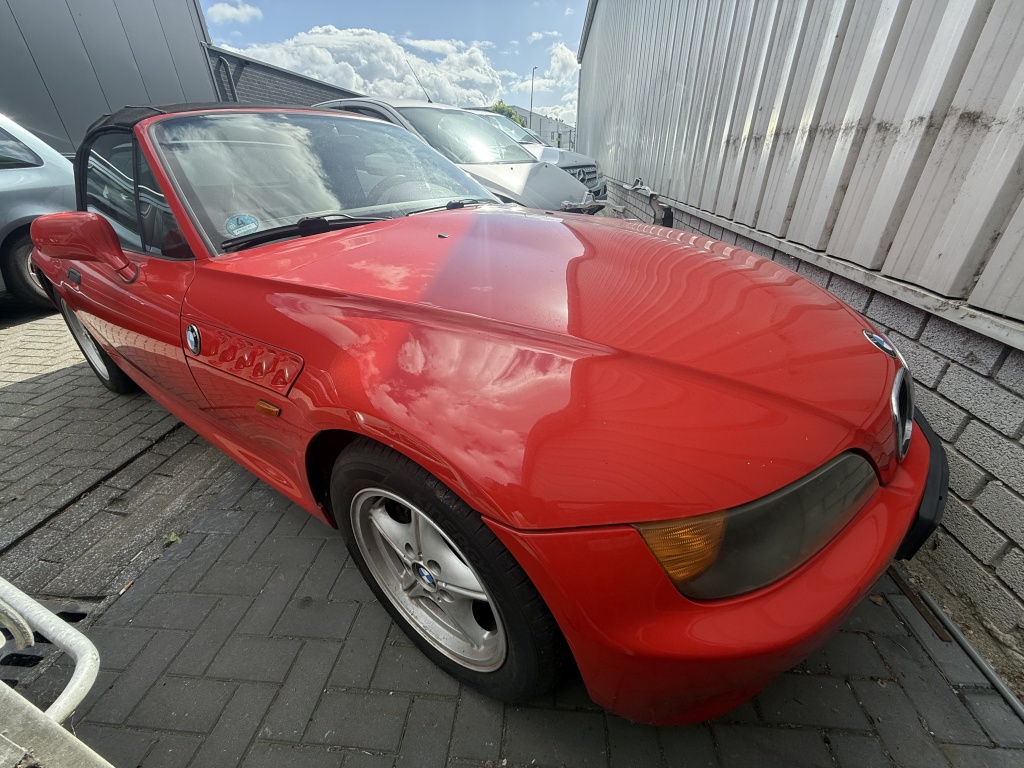 47686127