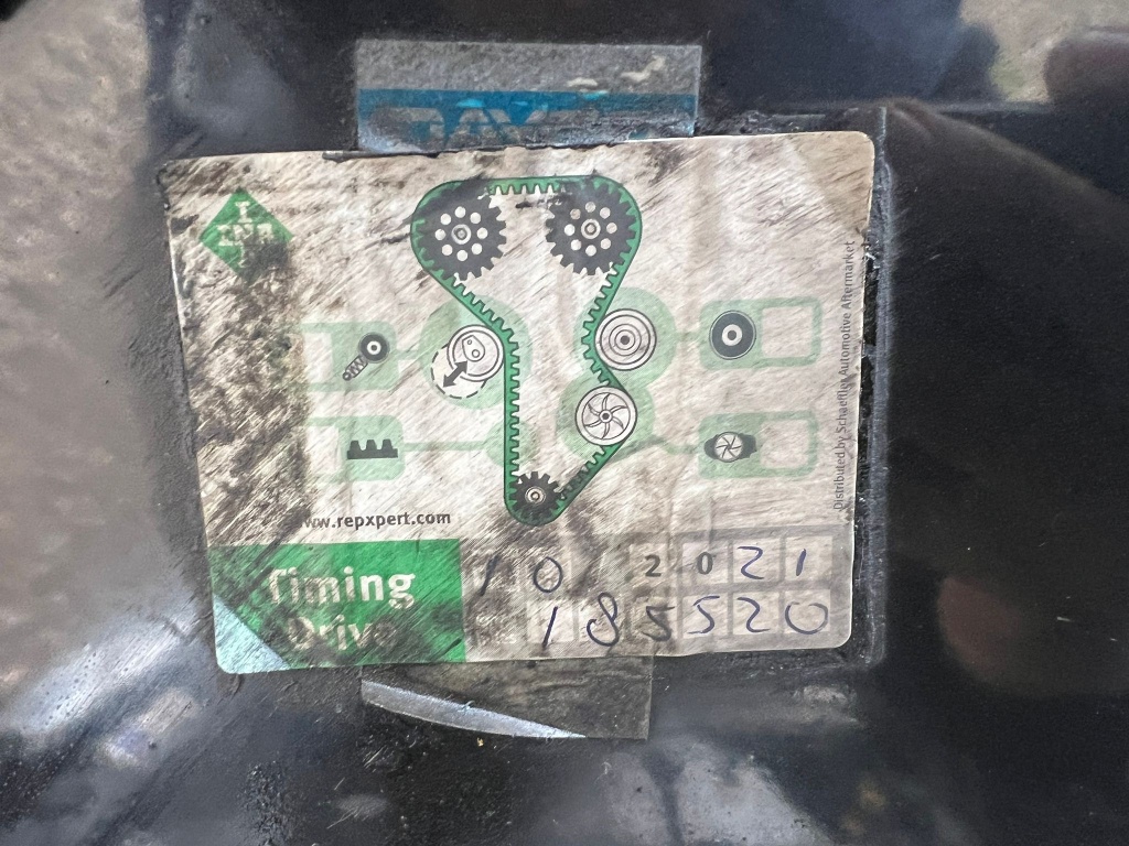 48484733-5.jpg