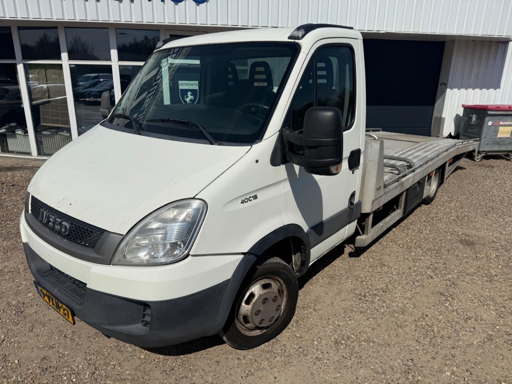 52815074 0.jpg