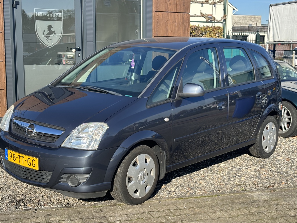 53543424 0.jpg